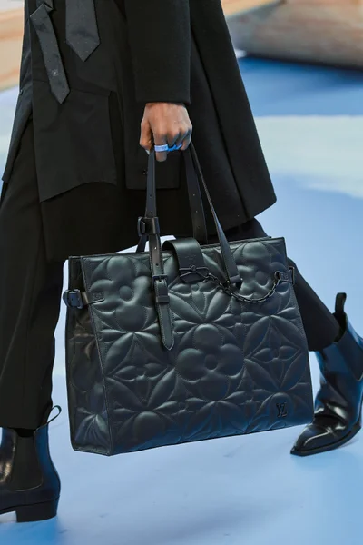 Look 80